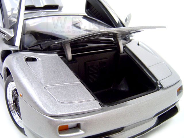 LAMBORGHINI DIABLO SV SILVER 118 DIECAST MODELS  