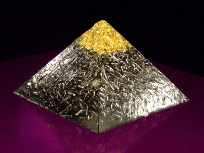 ORGONE 23K GOLD COSMIC ORDER MANIFESTATION GIZA PYRAMID  