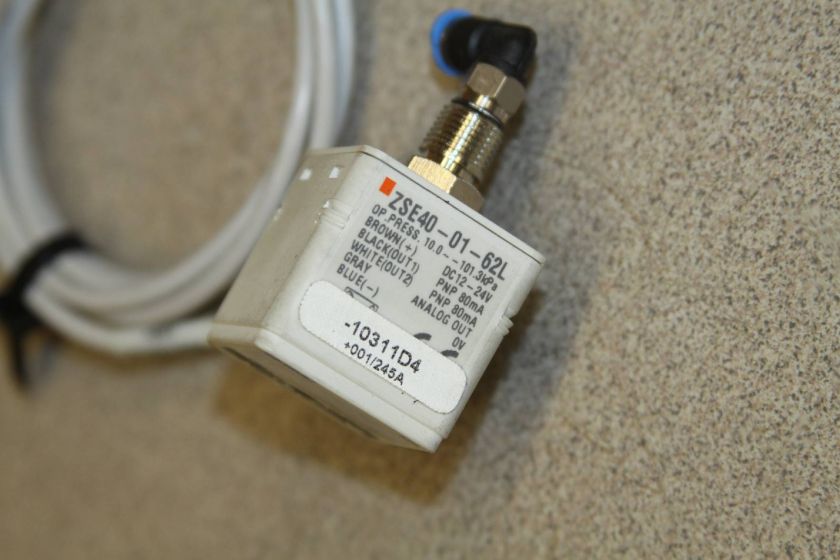 SMC ZSE40 01 62L Digital Vacuum Pressure Switch Analog  