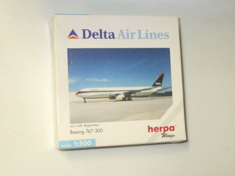 HERPA WINGS #502948 BOEING 767 300 DELTA AIRLINES 1 50  