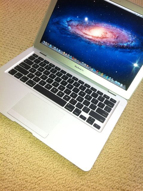 ULTIMATE Apple MacBook Air 13   1.86GHz/256GB SSD + PRISTINE 