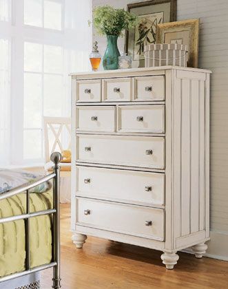 American Drew CAMDEN White Queen Panel Bedroom Set  