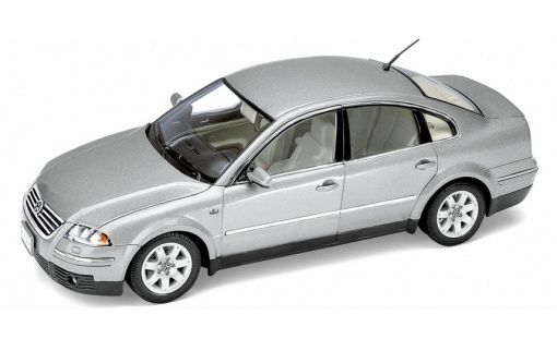 Welly 2001 Volkswagen Passat Sedan 1 18 Diecast Car  