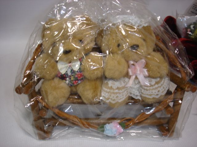   Lot of Stuffed Animals & Toys   Cherished Teddies, Ty, Geppeddo  