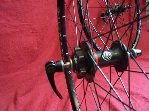 BONTRAGER RACE LITE TubeLess DT Swiss Wheelset Wheels 2040g 26 