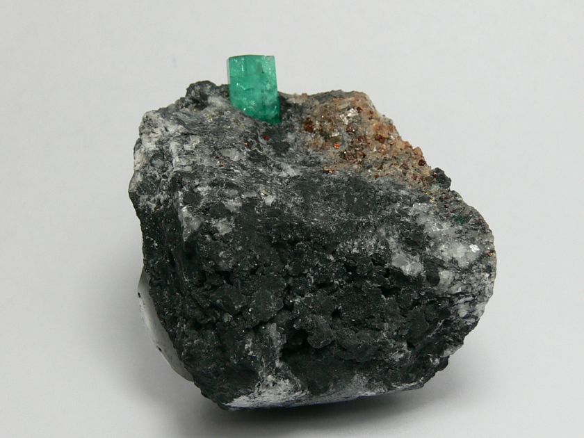 NATUARL COLOMBIAN EMERALD CRYSTAL SPECIMEN  