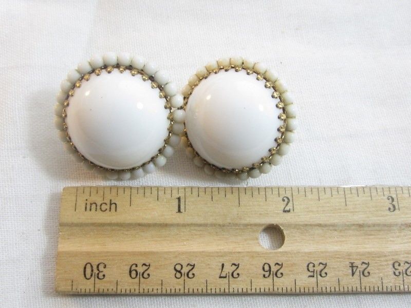 VINTAGE SGD MADE IN GERMANY LARGE WHITE MILK GLASS BEADED CAB CLIP ON 