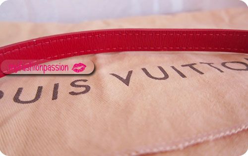 Louis Vuitton Segur epi pochette in red   discontinued  