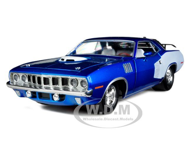 1971 PLYMOUTH HEMI CUDA BLUE 1/24 DIECAST MODEL CAR BY M2 MACHINES 