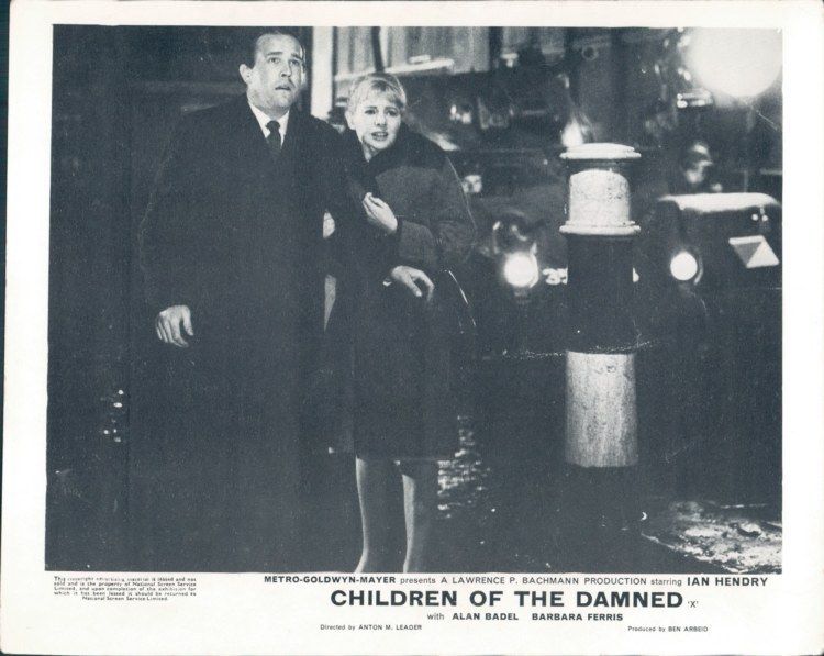 IAN HENDRY BARBARA FERRIS CHILDREN OF THE DAMNED LOBBY  