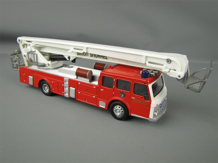 Corgi Die Cast Fire Service Simon Snorkel Fire Engine  