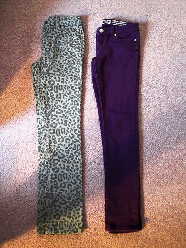 MIX LOT OF 3 ~ 2 SKINNY JEANS ~ PURPLE, SNAKE, TANK TOP  