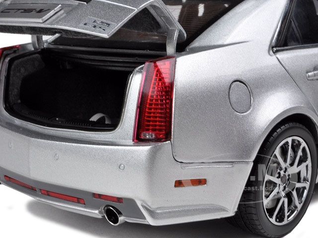 2009 CADILLAC CTS V SILVER 118 KYOSHO  