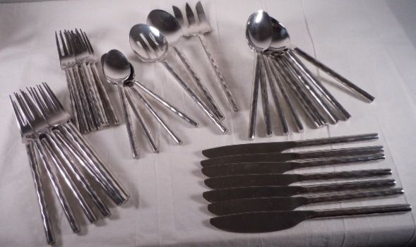 Pier 1 Imports Flatware Set 37 Piece PII16  