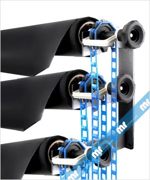 The Expan and Hooks background system is the best mounting system. Set 