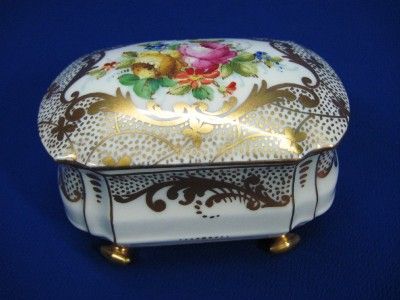 HANDPAINTED ROSES & GOLD LIMOGES TRINKET / VANITY BOX  