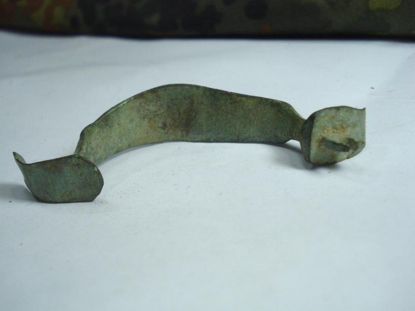 1650s ANTIQUE MUSKET ENGRAVED TRIGGER GUARD BRACE – UNIQUE