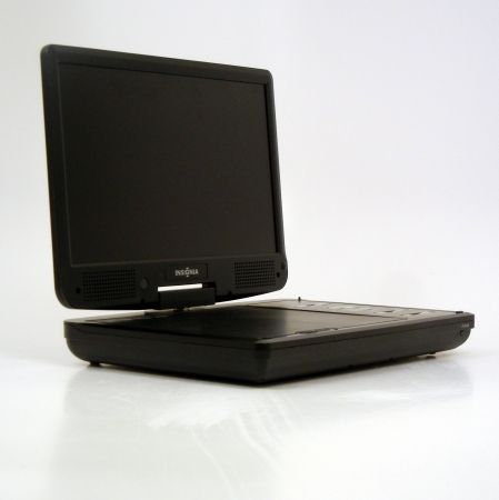 Insignia Portable DVD Player NS P10DVD11 10 Inch Screen Has Power 