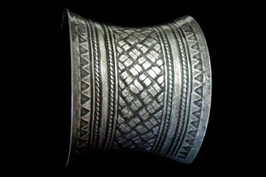   WIDE CUFF BOHEMIAN GYPSY ANTIQUE COSTUME FREE SHIP BELLY DANCE VINTAGE