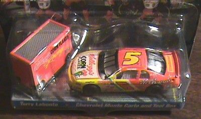 Hotwheels Pro Racing Terry Labonte # 5 w/Tool Box 1998  