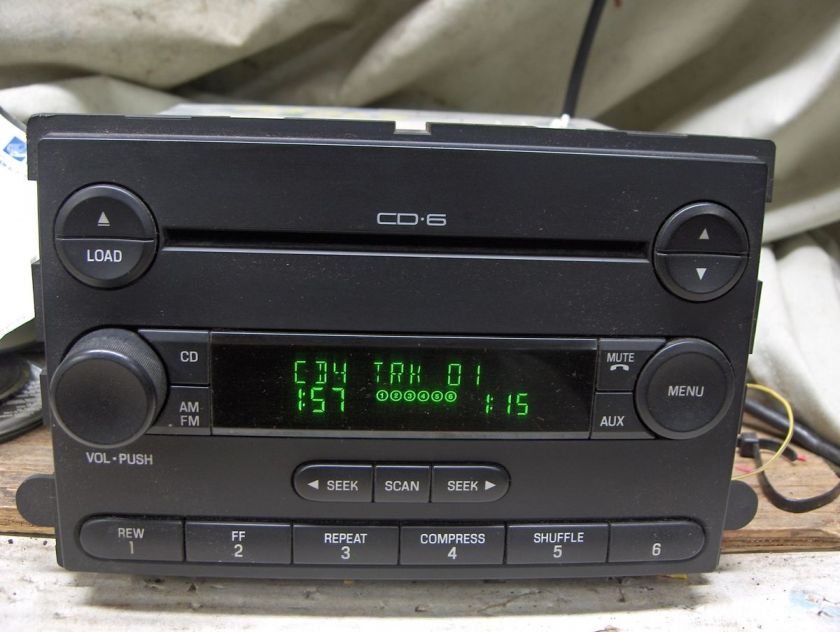 Ford F250 Super Duty CD 6 Disc Player AM/FM Radio Fits Many Ford OEM 