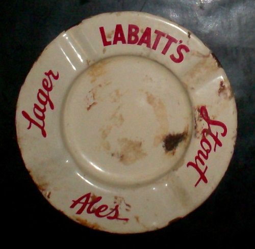 VINTAGE 1930 LABATTS ALE PORCELAIN BEER ASH TRAY * 2B  