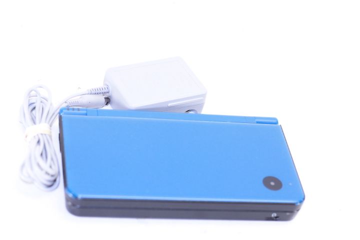 NINTENDO DSI XL BLUE PORTABLE GAME CONSOLE 045496719005  