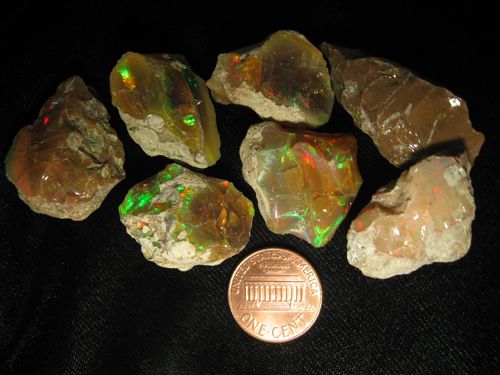 opals are shown dry and 100 % natural pictures and videos are made 