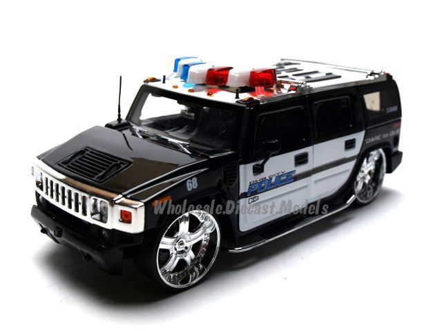 HUMMER H2 SUV POLICE CAR 124  