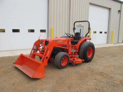 2006 KUBOTA L3130 4X4 TRACTOR WITH LOADER AND BELLY MOWER  