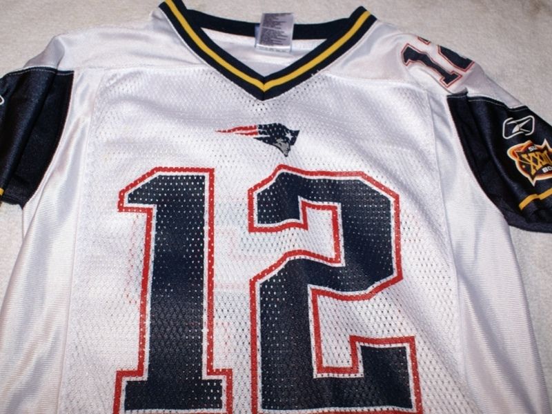 TOM BRADY NEW ENGLAND PATRIOTS NFL JERSEY NWoT  