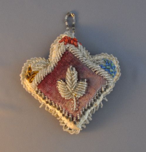 OLD IROQUOIS INDIAN BEADED PIN CUSHION   BEADWORK  