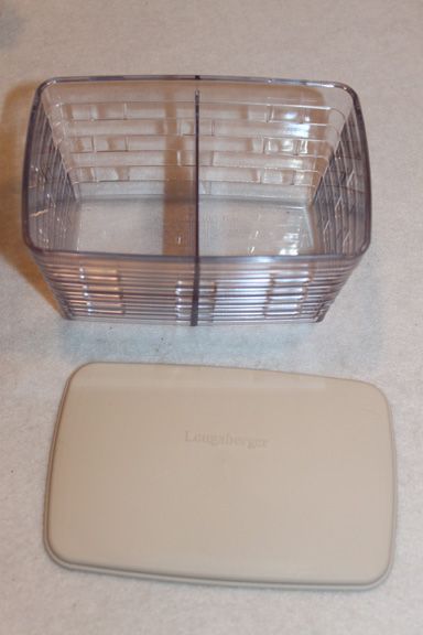 Longaberger Bold Green Tea Basket & Lidded Protector New  